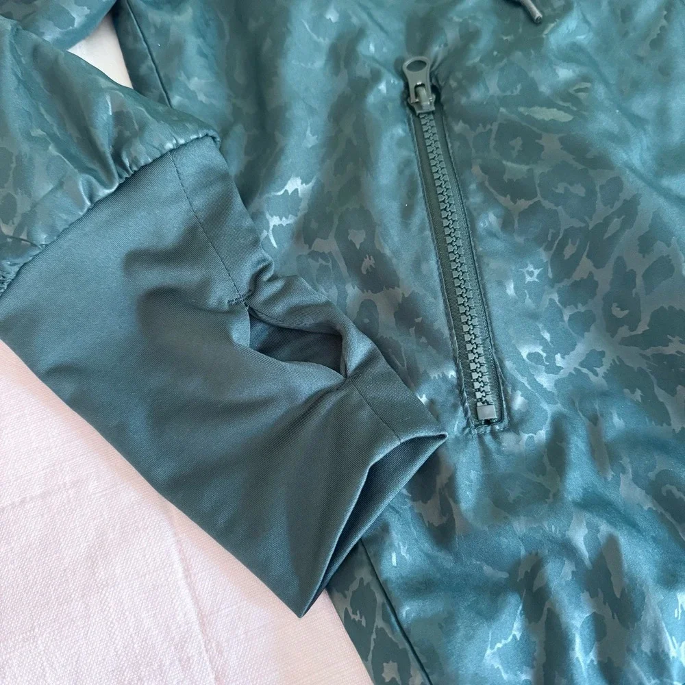 Zyia Active Greed‎ Leopard Hooded Bomber Windbreaker Jacket Women's SMALL